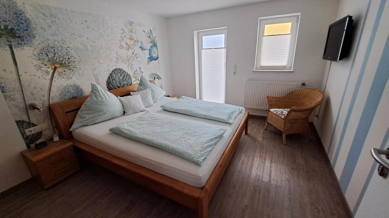 Ferienwohnung Punkt, 5 Gehminuten Vom Europa-Park Rust Bagian luar foto