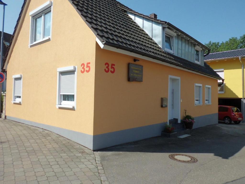 Ferienwohnung Punkt, 5 Gehminuten Vom Europa-Park Rust Ruang foto